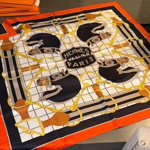HERMES TATERSALE FOREVER SCARF 90 USED